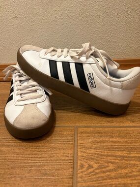 adidas White Sneakers with Black Stripes and Gum Sole